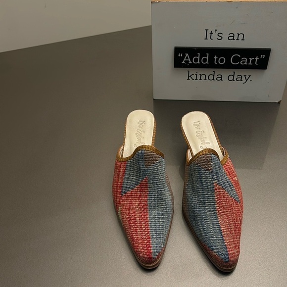 Stylish Multicolor Mules - Picture 1 of 7